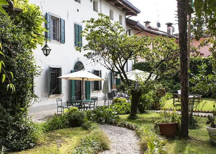 Casa Ariis Bed & Breakfast *